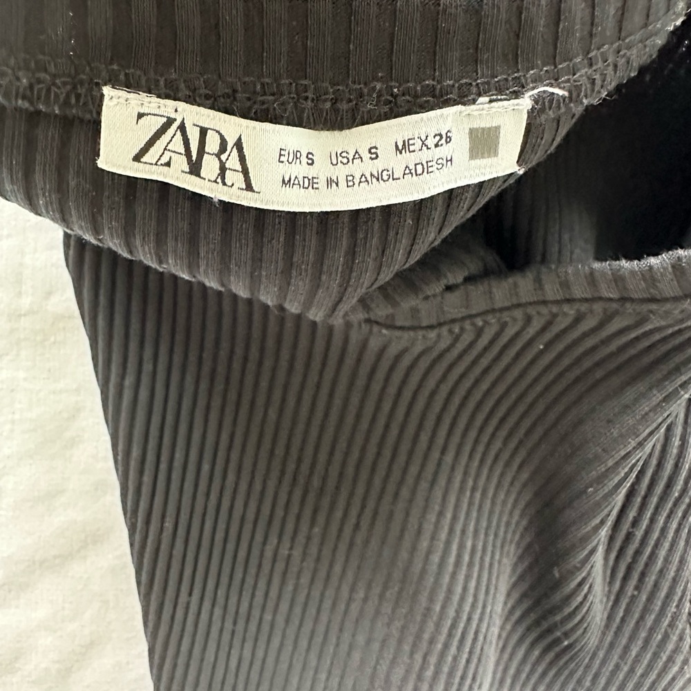Zara Black Ruffled Sleeve Ribbed Top - Picture 6 of 7